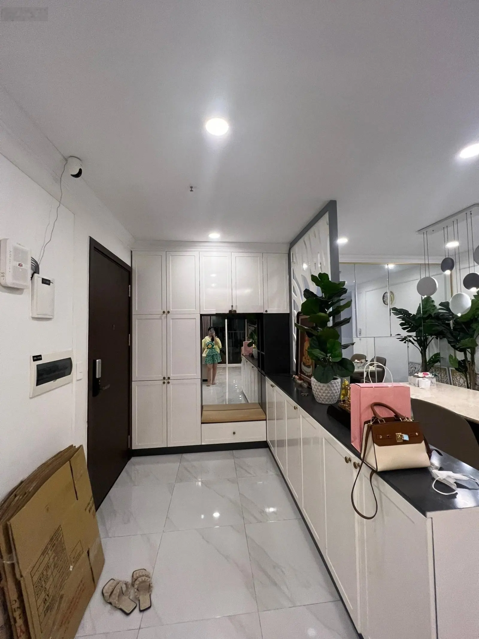 Bán căn Hộ Orchard Garden, 3PN, 100m2, căn góc, full nội thất, sổ hồng riêng, giá 7 tỷ 8