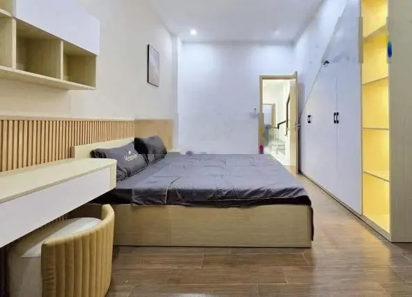 Bán gấp nhà Bùi Đình Túy, P24, Bình Thạnh, DT 50,4 m2, SHR, pháp lí chuẩn. Giá 2,4 tỷ
