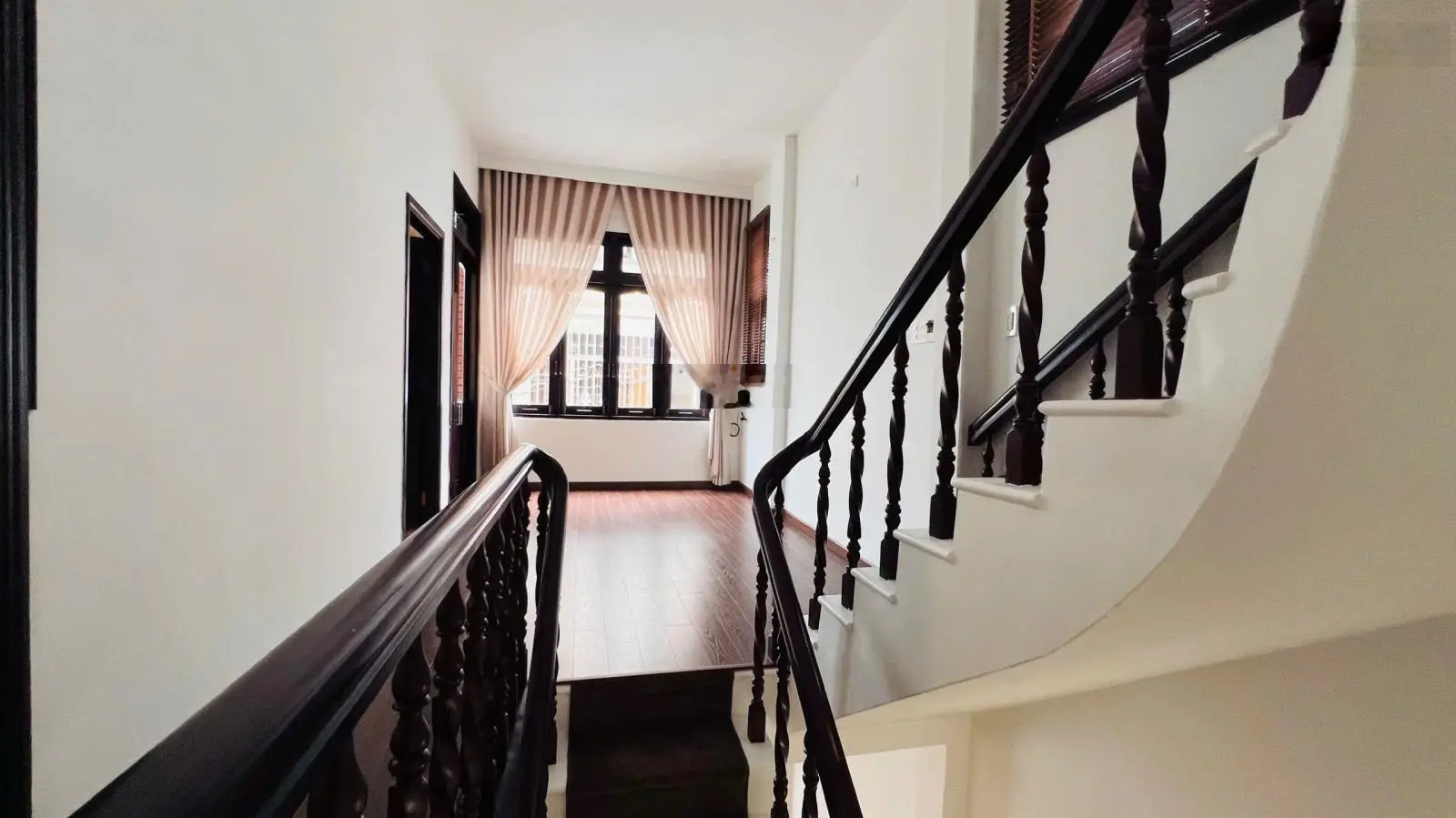 Nhà 3 tầng đẹp 88/26 Lê Hồng Phong - P. Phước Hải - TTTP Nha Trang