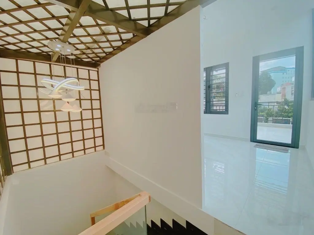 Hẻm xe hơi quay đầu rất đẹp - Nguyễn Trọng Tuyển - Phú Nhuận - DT 30m2 - chỉ 6.399tỷ TL