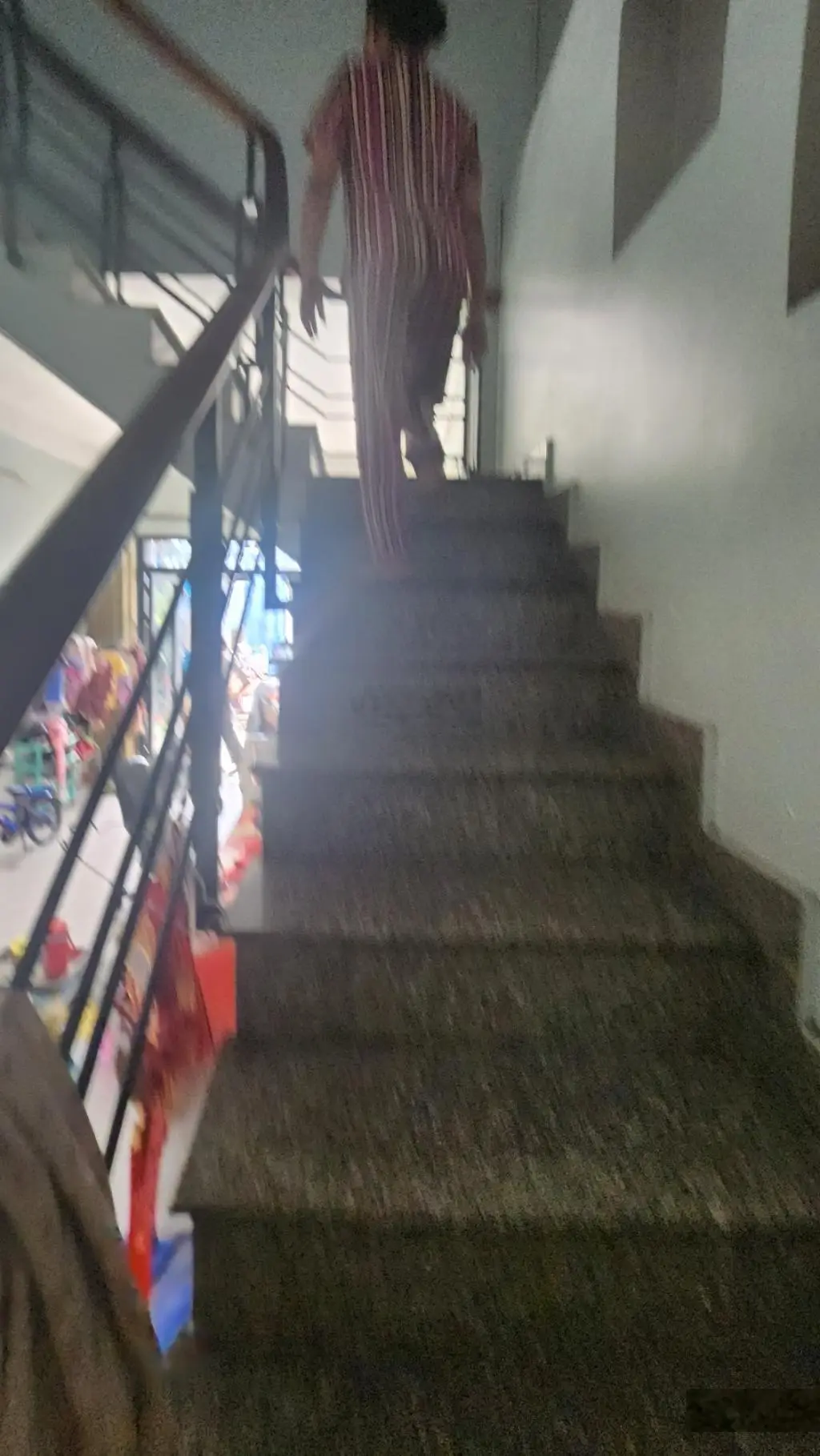 Chỉ 3.6tỷ có ngay nhà SHR - ngay Nguyễn Văn Quá - xe hơi vào nhà - 2 phòng ngủ - 2 tolet