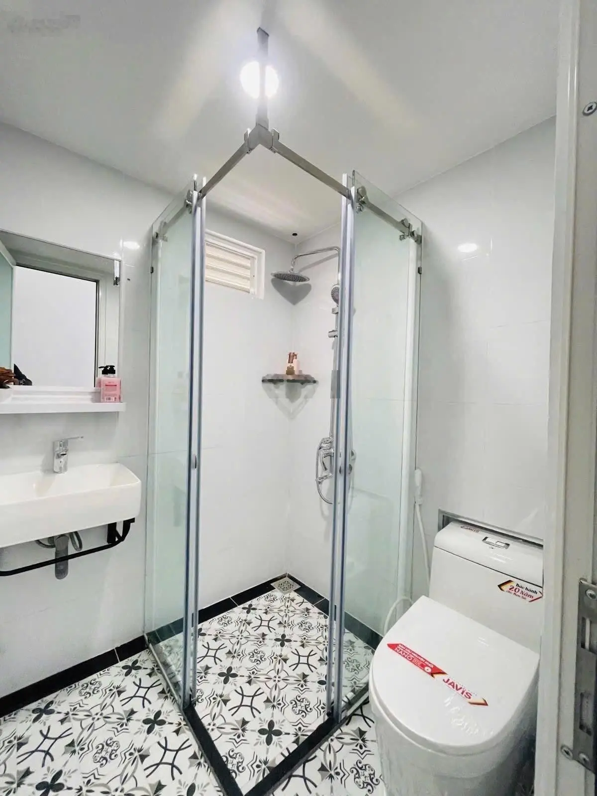 Hot Hot!!Nhà 1 Trệt Lầu giá 5.35TỶ cách MTĐ Nguyễn Thị Định 40m, đang cho thuê 25tr/tháng, sổ riêng