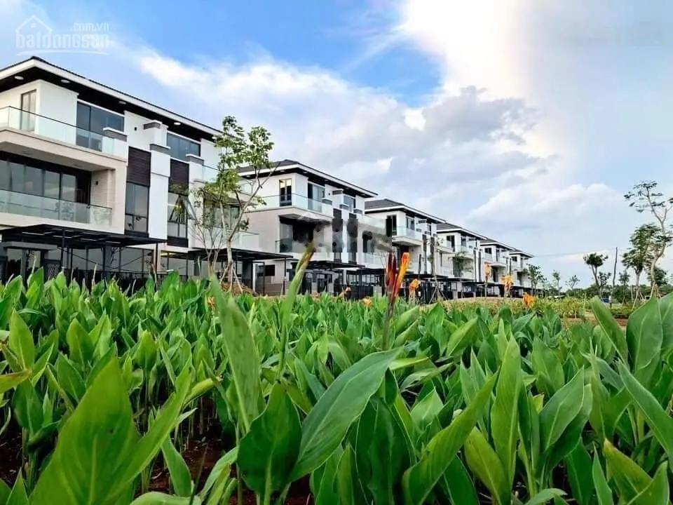 Chính chủ bán gấp nhà phố Lavila Kiến Á, (5.5 x 17.6m) - Hoàn thiện giá 9,5 tỷ còn thương lượng