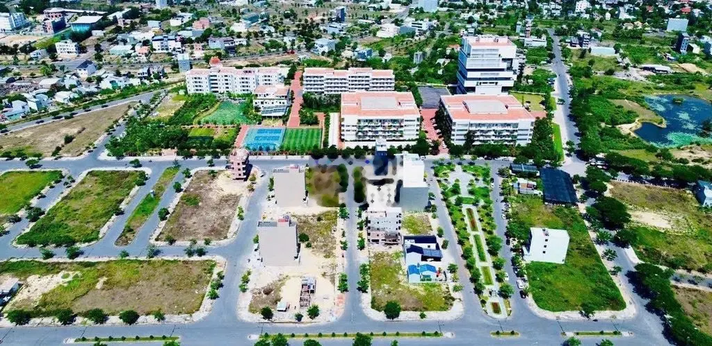chủ cần tiền bán gấp lô Fpt sát ngay trường đại học Fpt Giá 2.75 tỷ