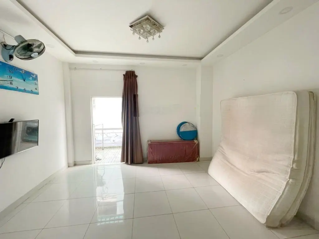 Nhỉnh 7 tỷ, nhà đẹp 4 tầng, 5 PN, hẻm 7m xe hơi, sát Vạn Phúc city, Hiệp Bình Phước