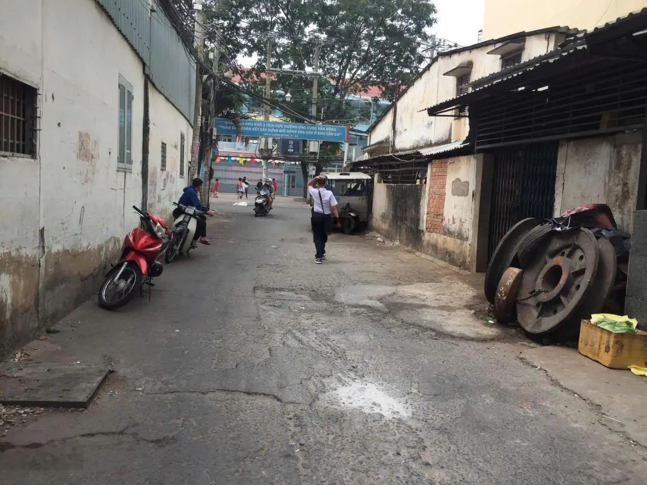 Bán nhà hẻm xe hơi chính chủ-Tạ Quang Bửu Quận 8, 56m2 - 3 tầng-BTCT-chỉ 6.8 tỷ-pháp lý chuẩn.