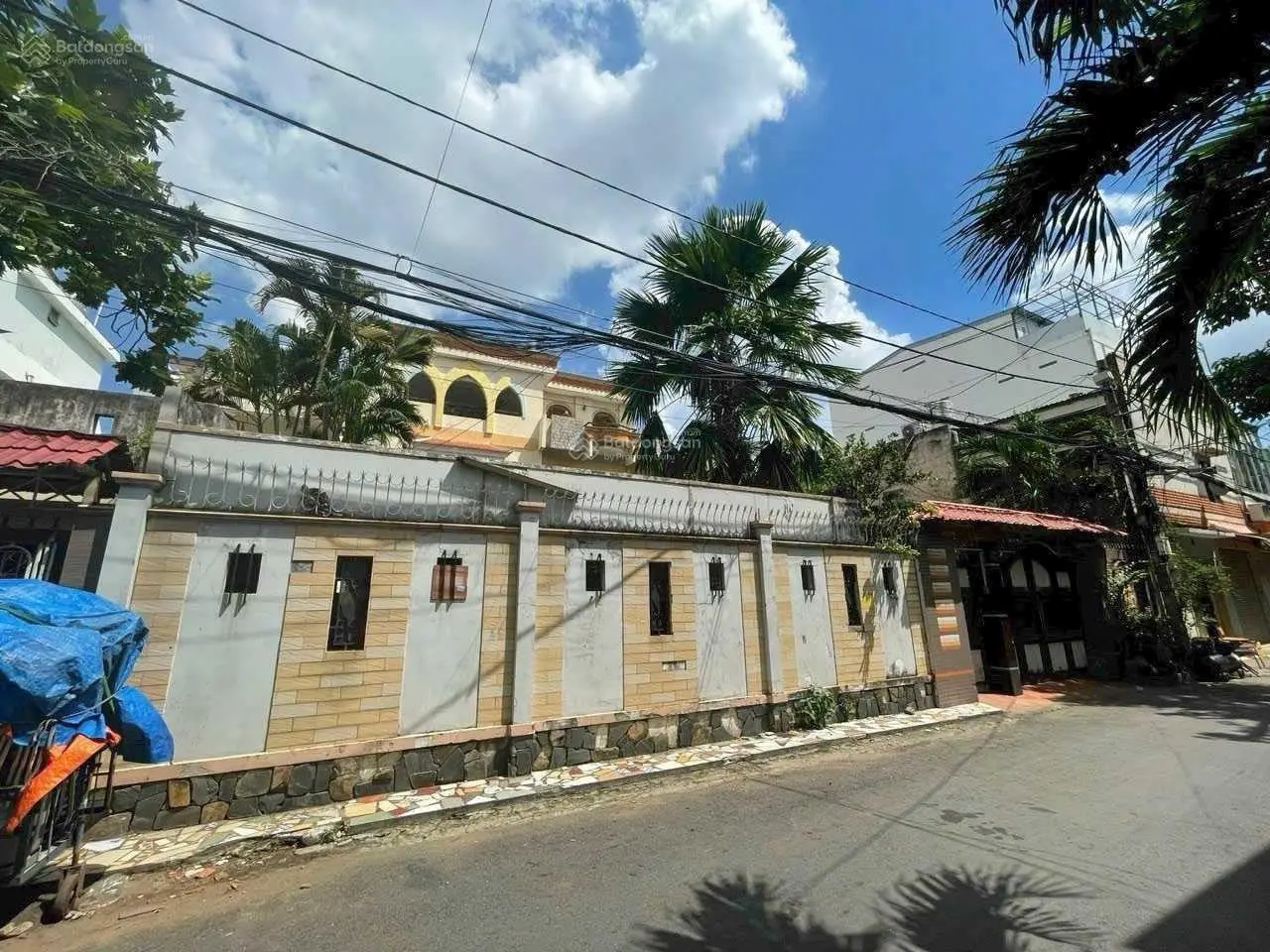Bán Góc 3MTđường 8m nội bộ Tô Hiến Thành,P14,Q10 DT:32X11m2 CN:333m2 Bán: 50 tỷ