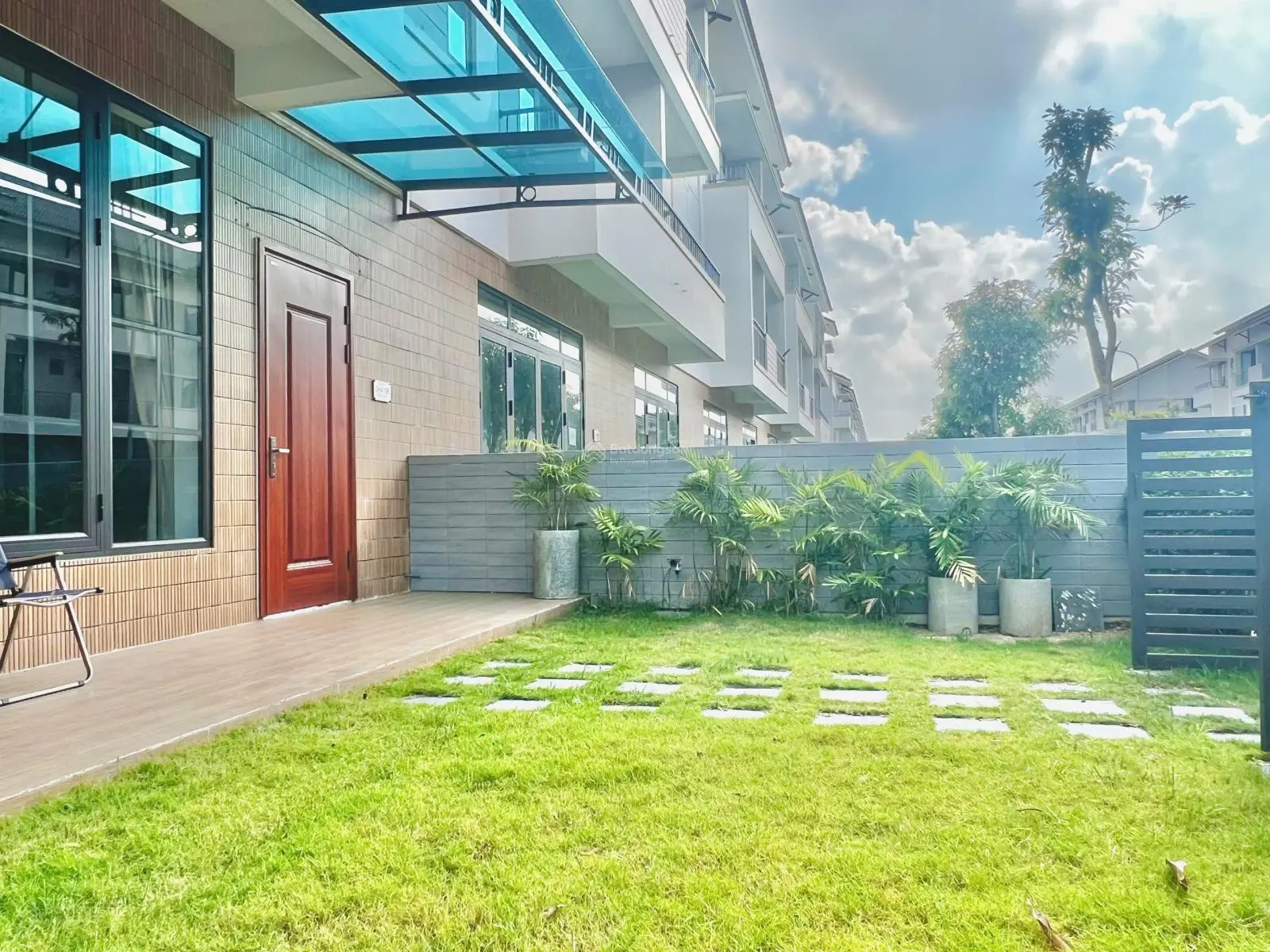 Nhà vườn giáp Hà Hội, diện tích 170m2, giá gốc chủ đầu tư vốn chỉ từ 2,8 tỷ, ân hạn gốc lãi 1 năm.