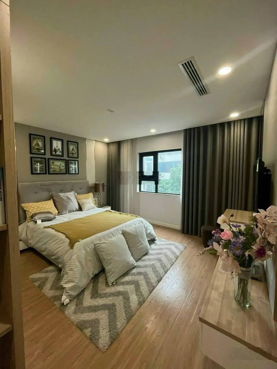 Chính chủ bán căn góc, 2 mặt thoáng thiết kế 3 PN tại Hà Nội Paragon. Giá 7,2 tỷ, diện tích 140m2