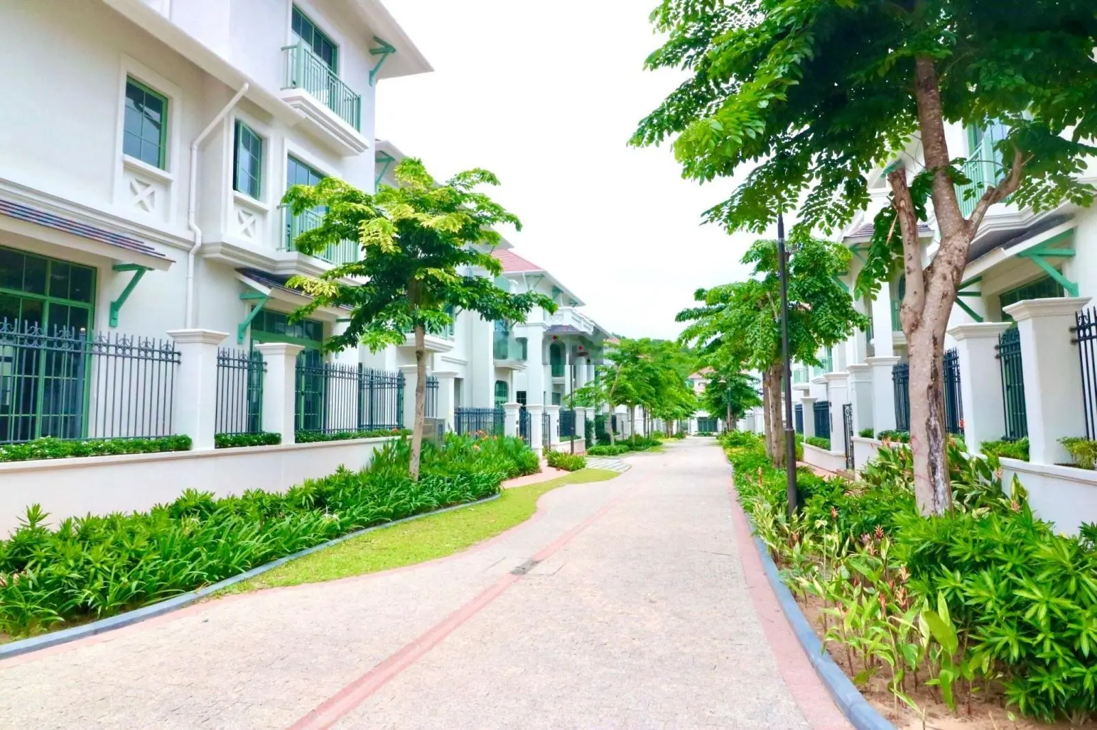 Bán Villa ngay biển Bãi Khem giá 15tỷ tặng gói hoàn thiện nội thất