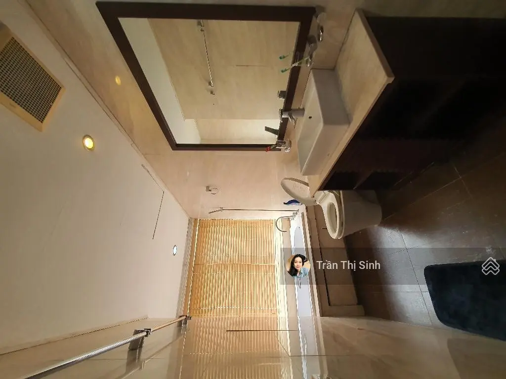 BỒ ĐỀ. CẠNH HỒ, SÁT PHỐ. Ở SƯỚNG DIỆN TÍCH 55m2 NHÀ ĐẸP, Ở NGAY DÂN XÂY CÓ GU