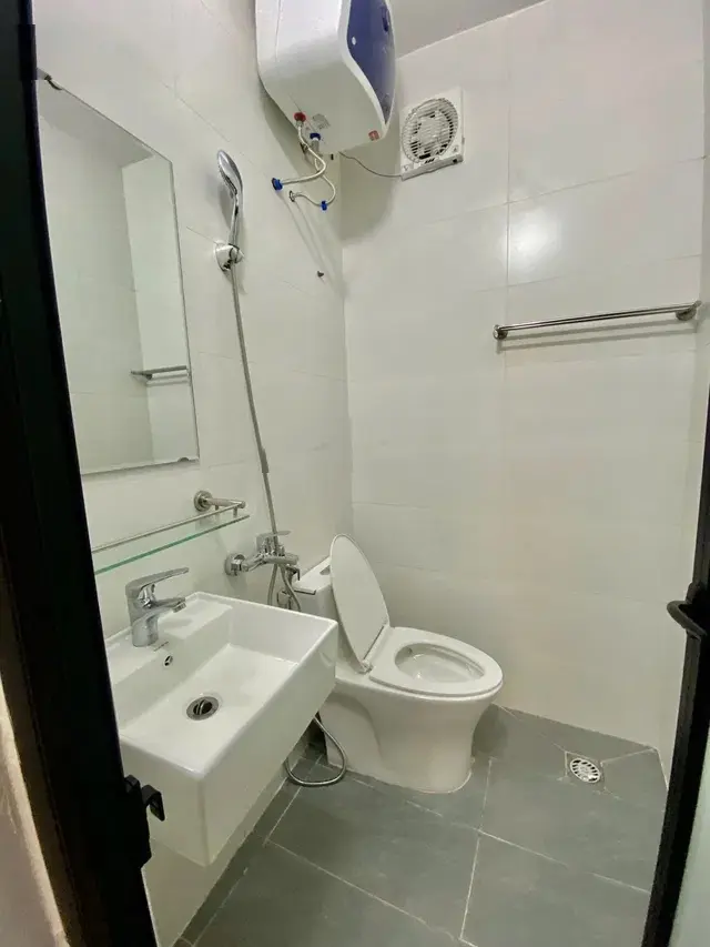 Siêu phẩm phố láng-dt45m-5tầng-mt4m-9tỷ.