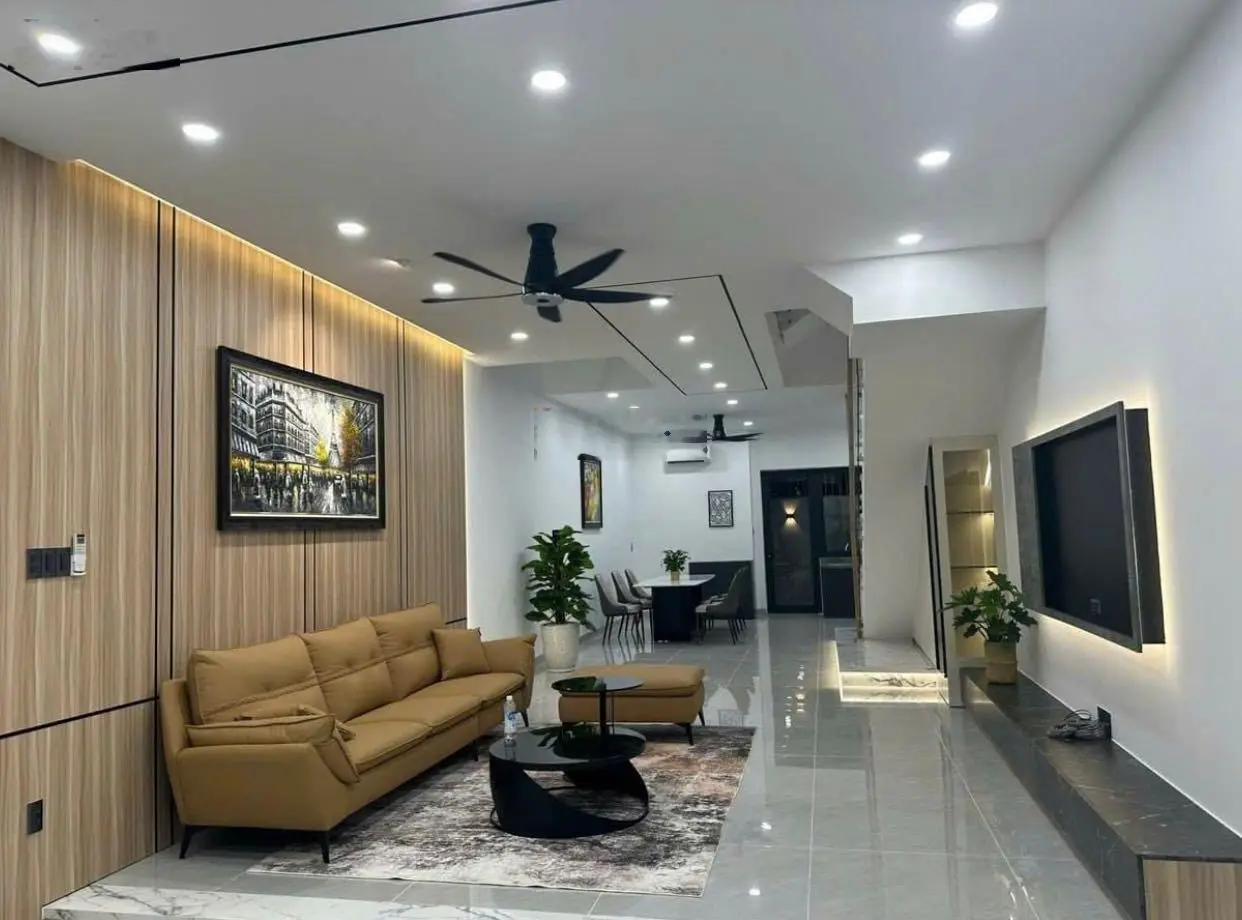 Bán căn nhà đẹp mới xây Nguyễn Đình Chiểu, thị trấn Đạ Tẻh