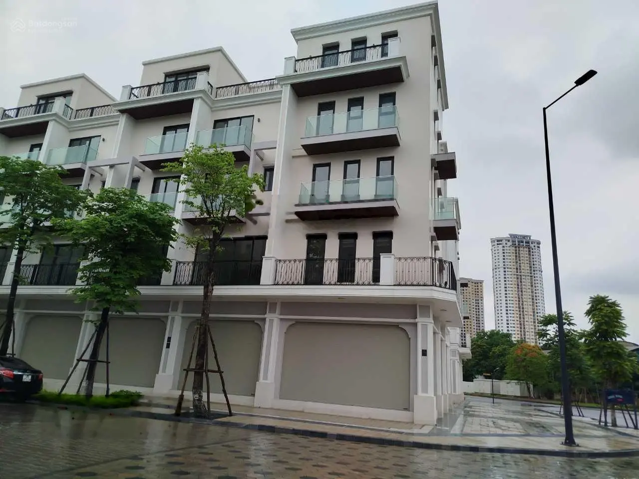 Trực Tiếp Chủ Đầu Tư Bán Căn Biệt Thự. DTSD 295m2 , mt 8m , vỉ hè 6m , Giá 31tỷ , Ck 24% mls0% 3năm