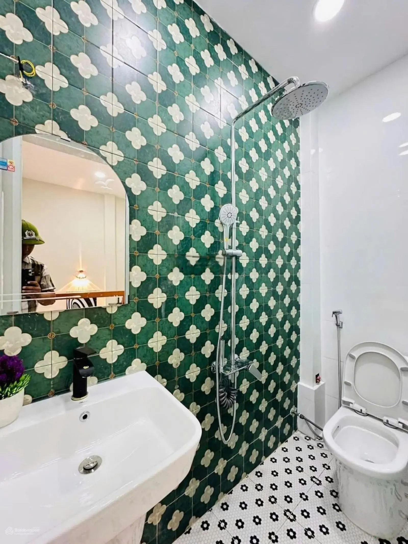 Nhà đường Lê Văn Sỹ, Quận Phú Nhuận, DT 55m2 giá 2 tỷ 850, sổ hồng riêng