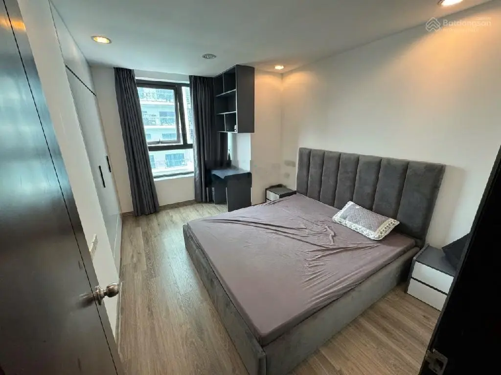 Giảm 300triệu bán chung cư cao cấp Goldenland 275 Nguyễn Trãi - sát ngã tư sở - 4 ngủ - 165m2