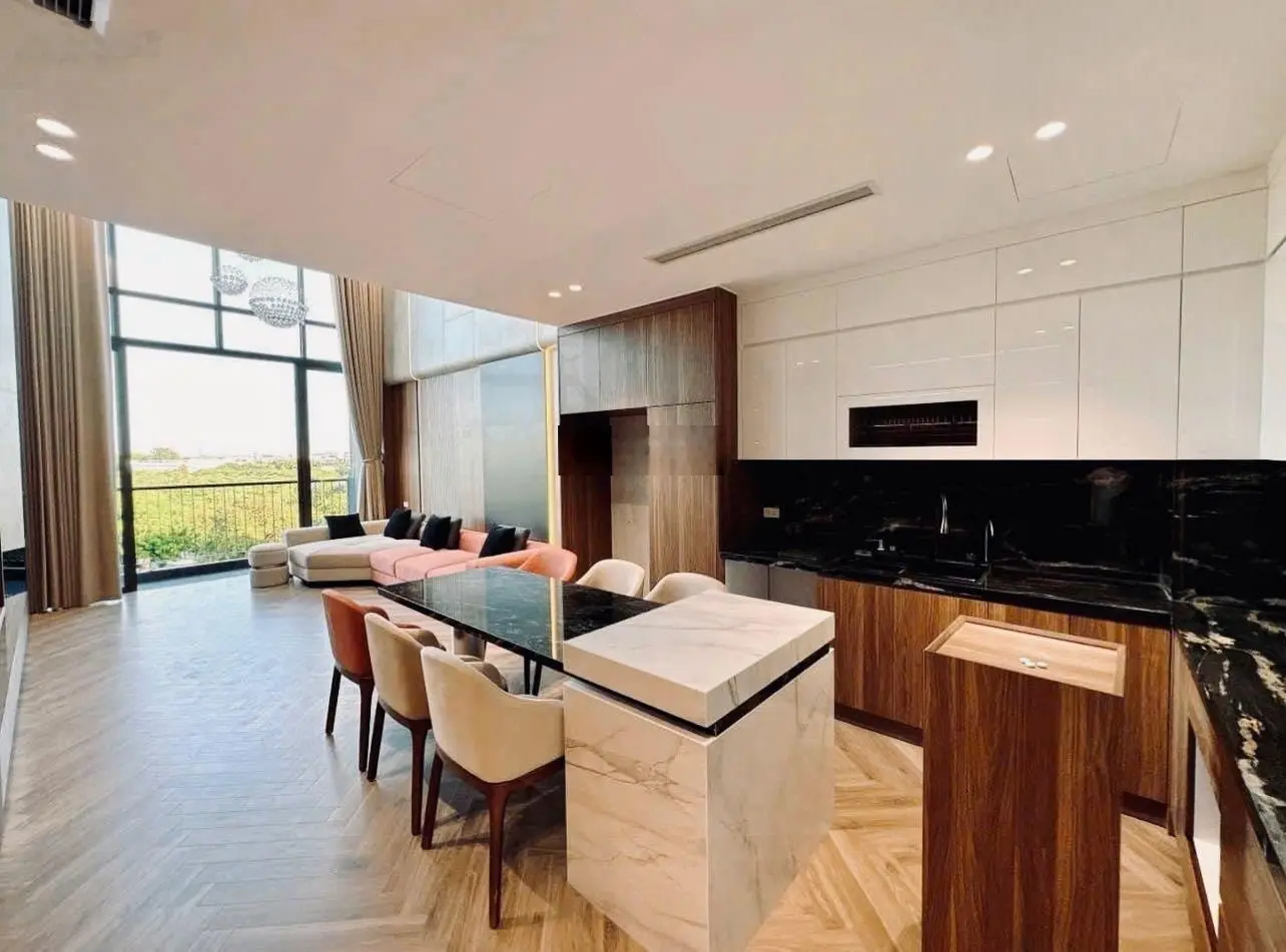 Giảm sốc 1 tỷ bán nhà bồ đề ô tô thang máy 65m2 6 tầng để sang ở biệt thự Riverside trong tuần này