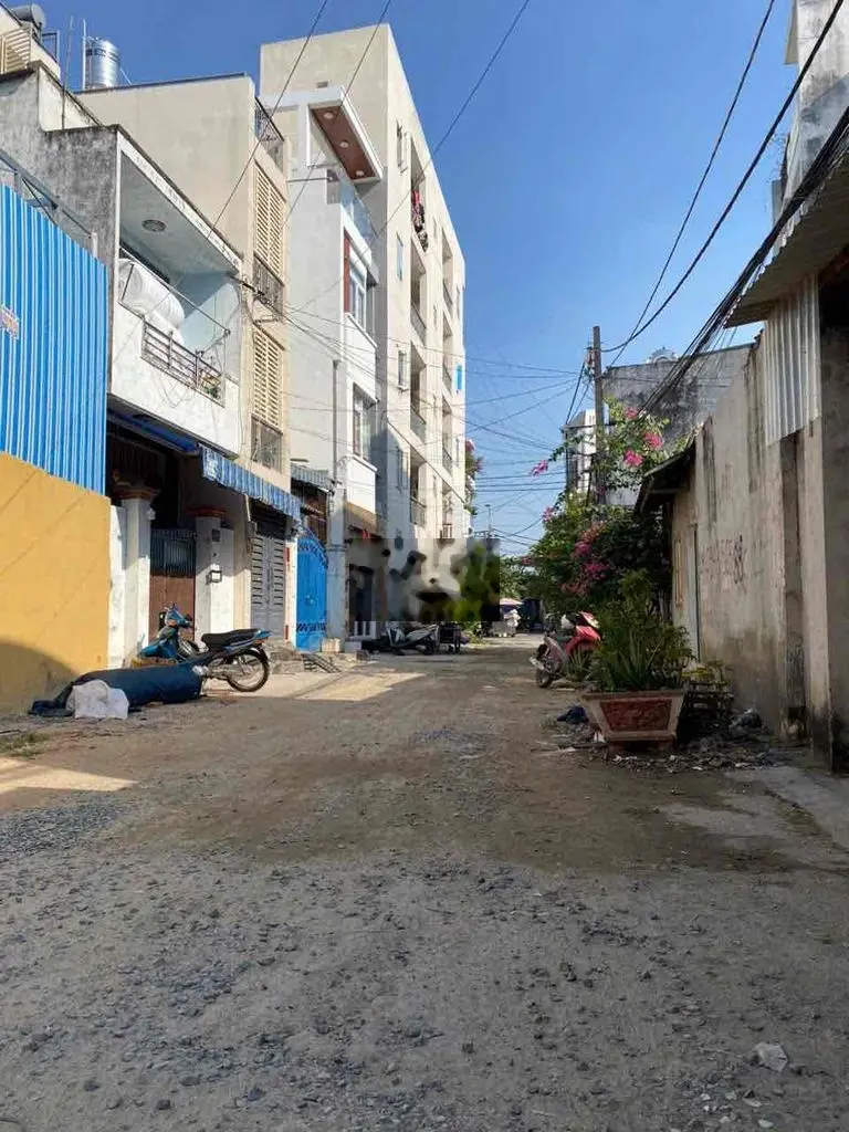 Đất Thổ Không Lộ Giới Đ.Tô Hiệu - Hẻm Xe Hơi - 4x18,5m . khu nhà lầu