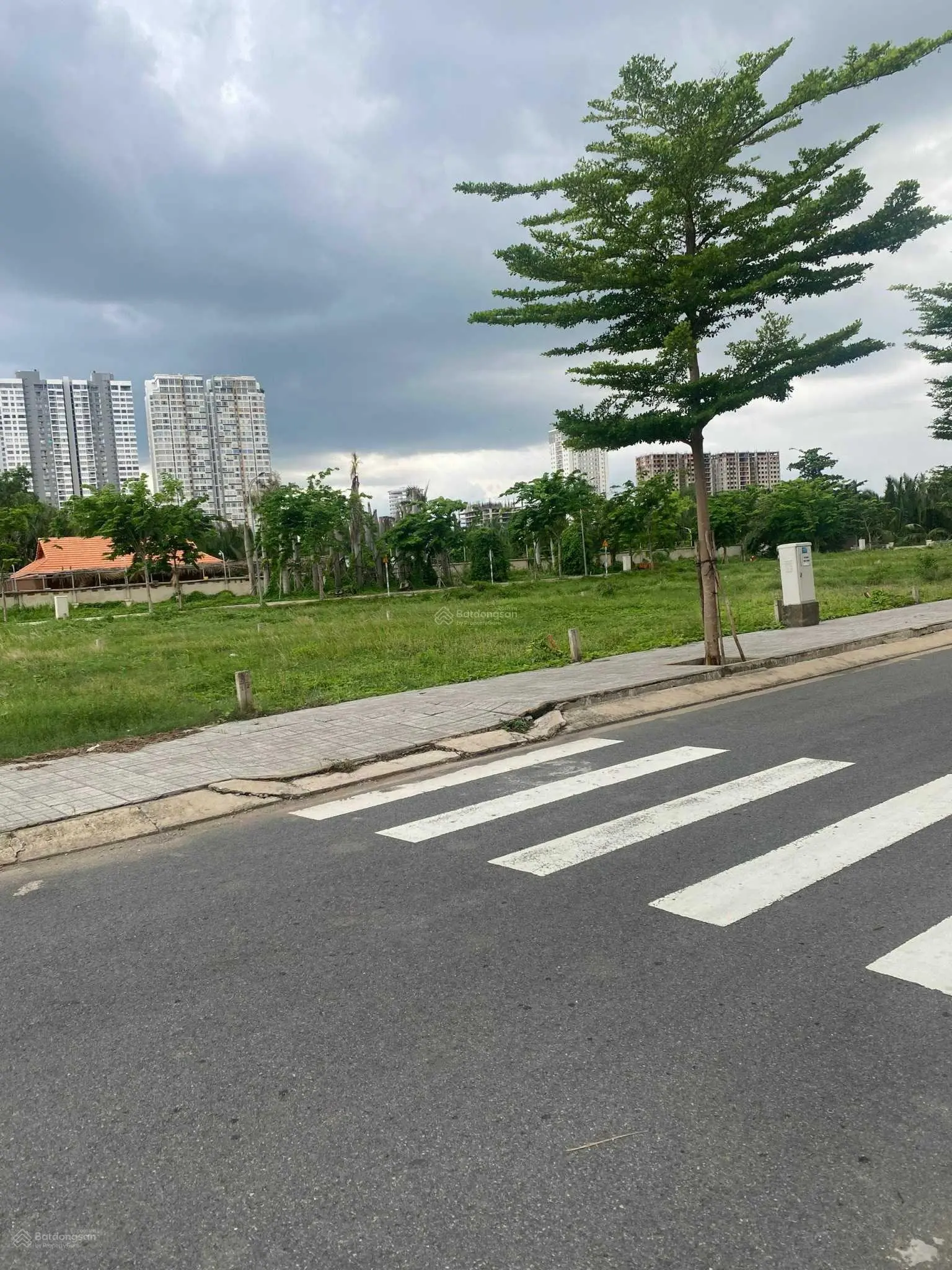 Chính chủ bán lô đất 90m2 đường Đào Trí, phường Phú Thuận Quận 7. Sổ riêng, XDTD