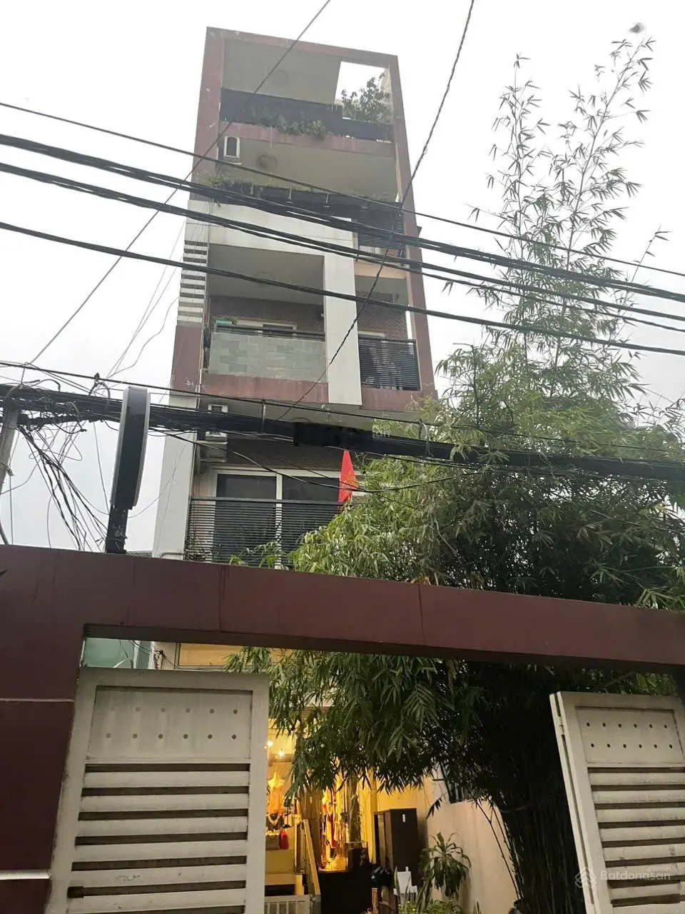 Cần bán nhà 5 tầng ngay mt phan văn trị, p11, bình thạnh, dt: 4,3x30m giá bán 26 ,5 tỷ tl