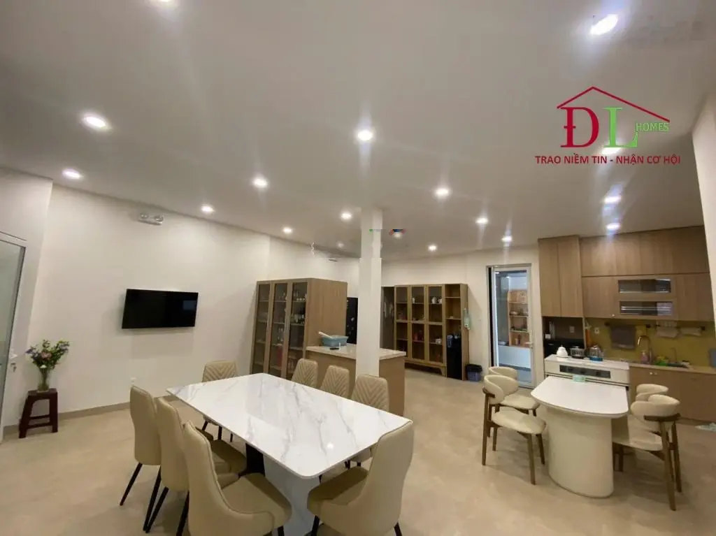 Bán biệt thự mới hoàn thiện đường Cô Giang, Đà Lạt - 222m2, 4PN, vị trí đẹp đã hoàn công, giá 23 tỷ
