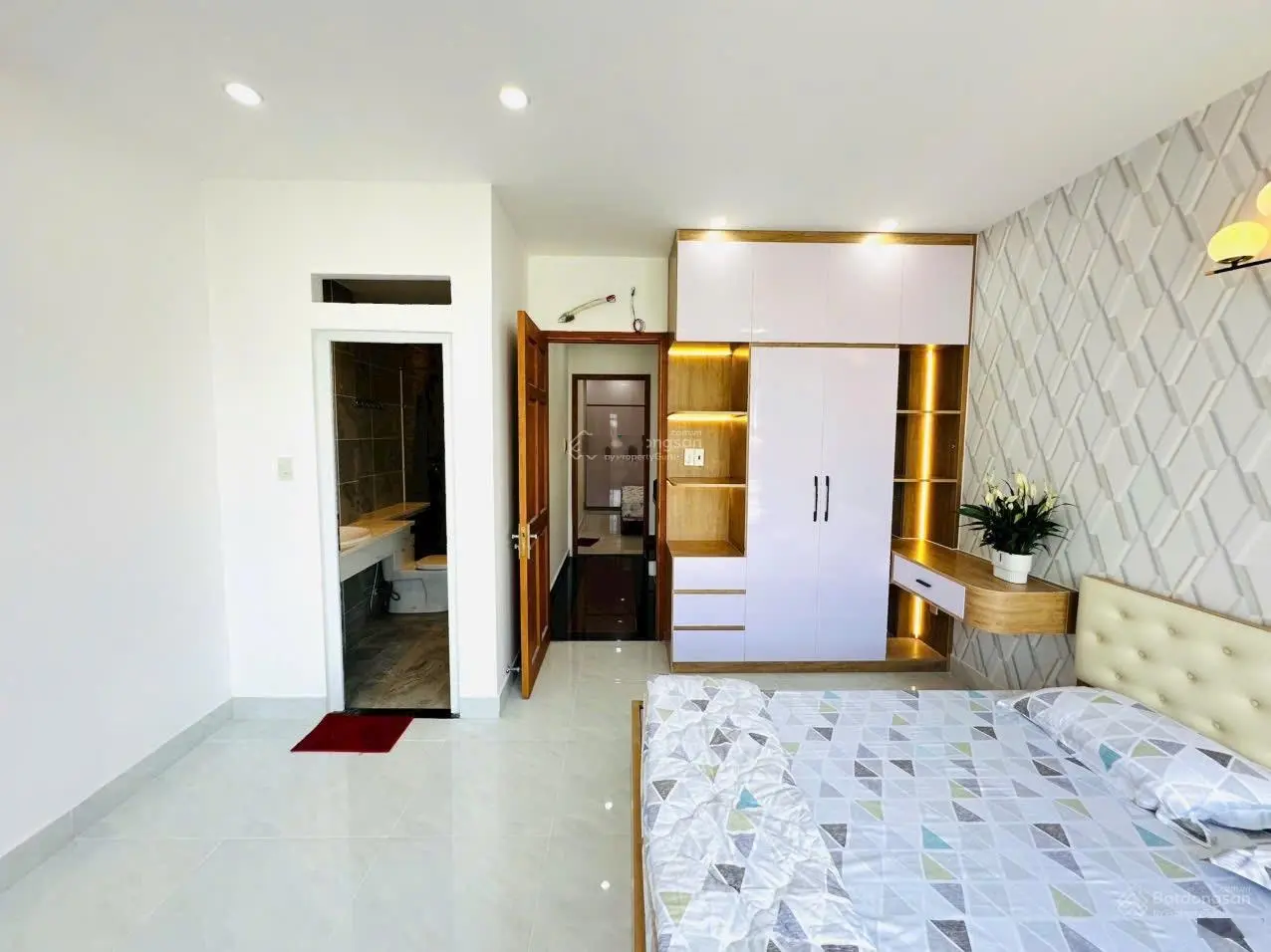 Bán nhà 4.5m x 14m 1 trệt 1 lửng 3 lầu full nội thất hẻm 6m chỉ sau nhà mặt tiền đường Hà Huy Giáp
