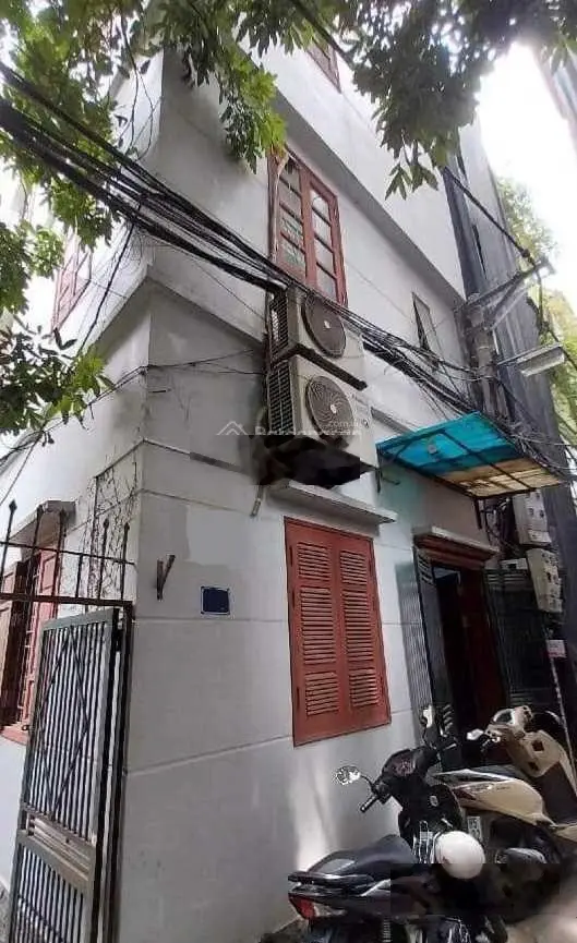 Nhà phố ngã tư Đại La, Bạch Mai, 40 m2, thoáng sáng 2 bên, dân xây, giá nhỉnh 5 tỷ