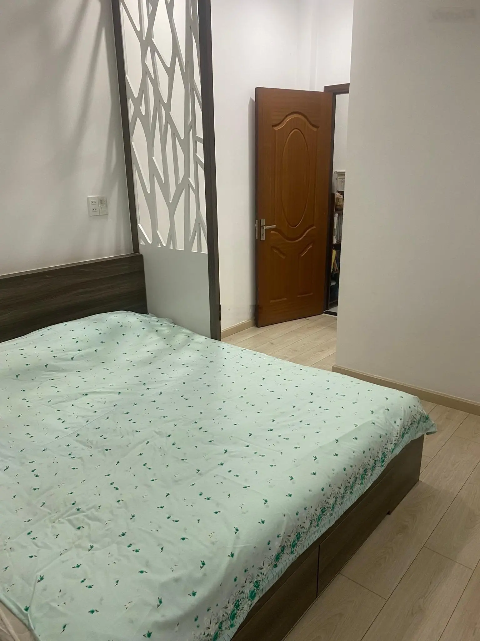 Bán nhà hẻm Võ Văn Tần, P6, Quận 3 - 60m2(4*15) sổ chính chủ giá 3tỷ280, 1T2L, qua Q1,Q5 chỉ 4phút