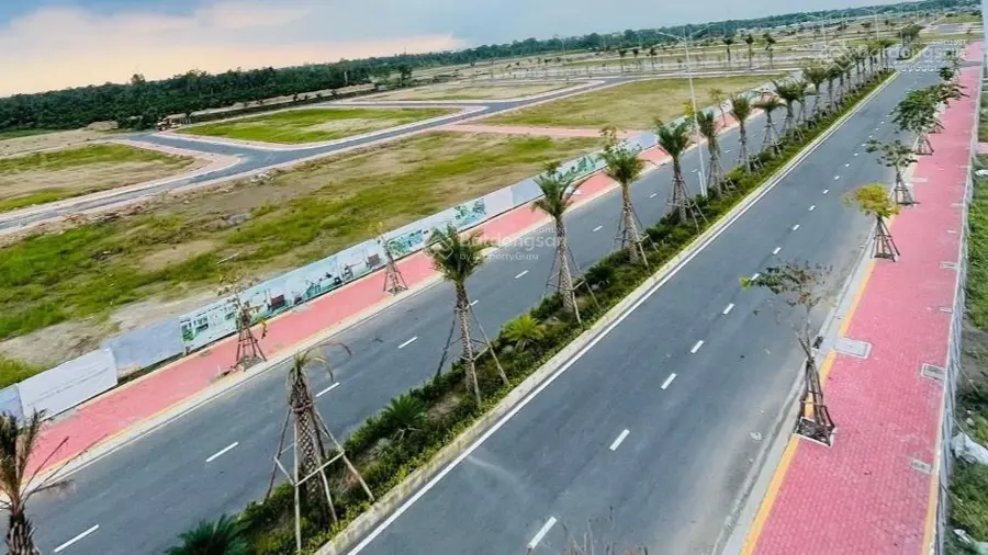 Bán đất tại thị trấn Thủ Thừa, DT 818 giá tốt chỉ 28 triệu/m2, diện tích 100m2 (có 2 lô liền kề)
