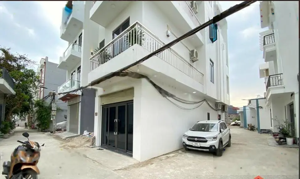 Nhà 4 tầng độc lập lô góc 2 mặt thoáng, có cầu thang máy, ô tô vào nhà tại Trang Quan An Đồng