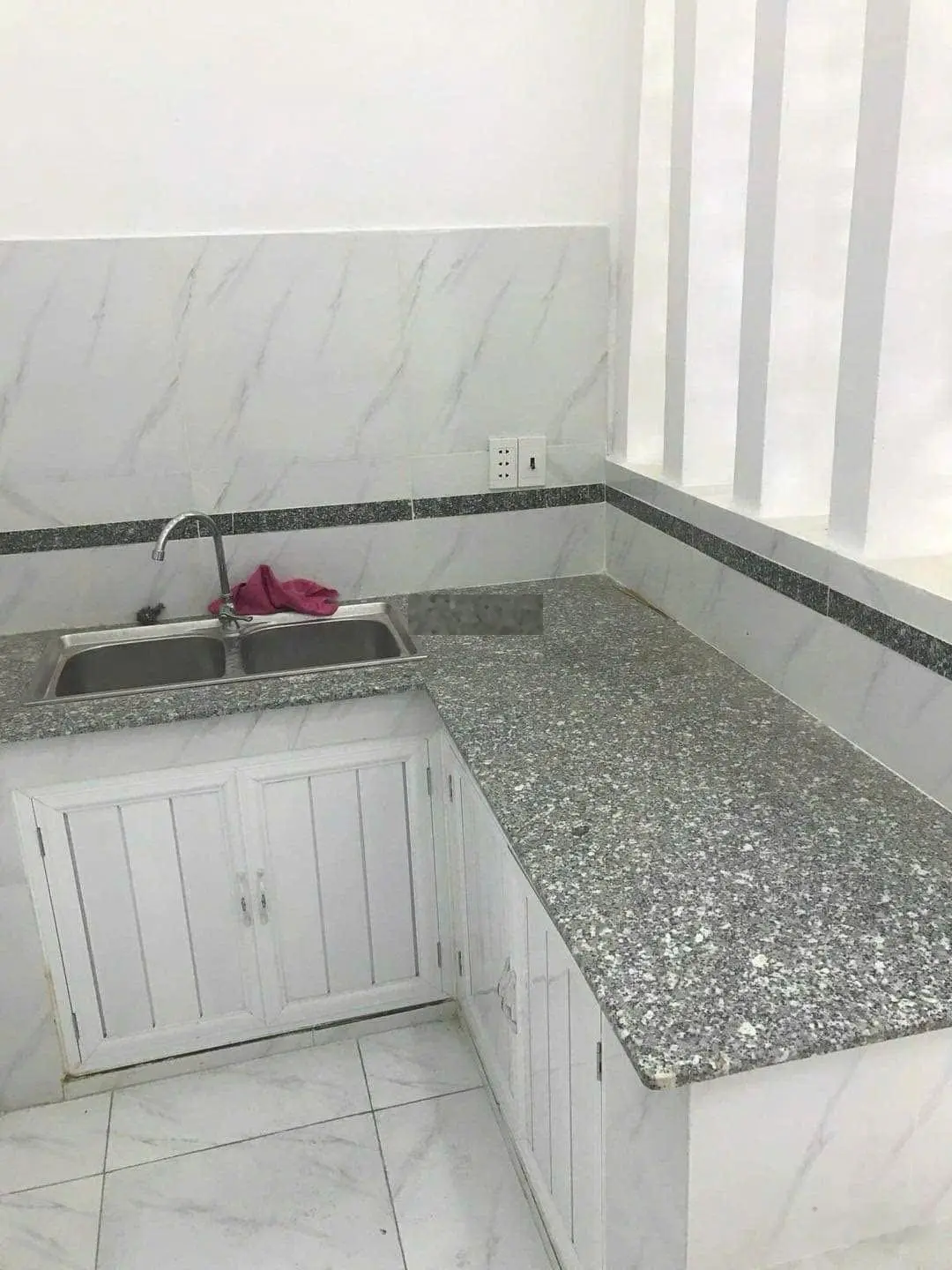 Nhà ngay phạm hùng - siêu thị parc mall q8 cách q5 chỉ 2p 3,5x7 - 2lầu chỉ 2.35 tỷ