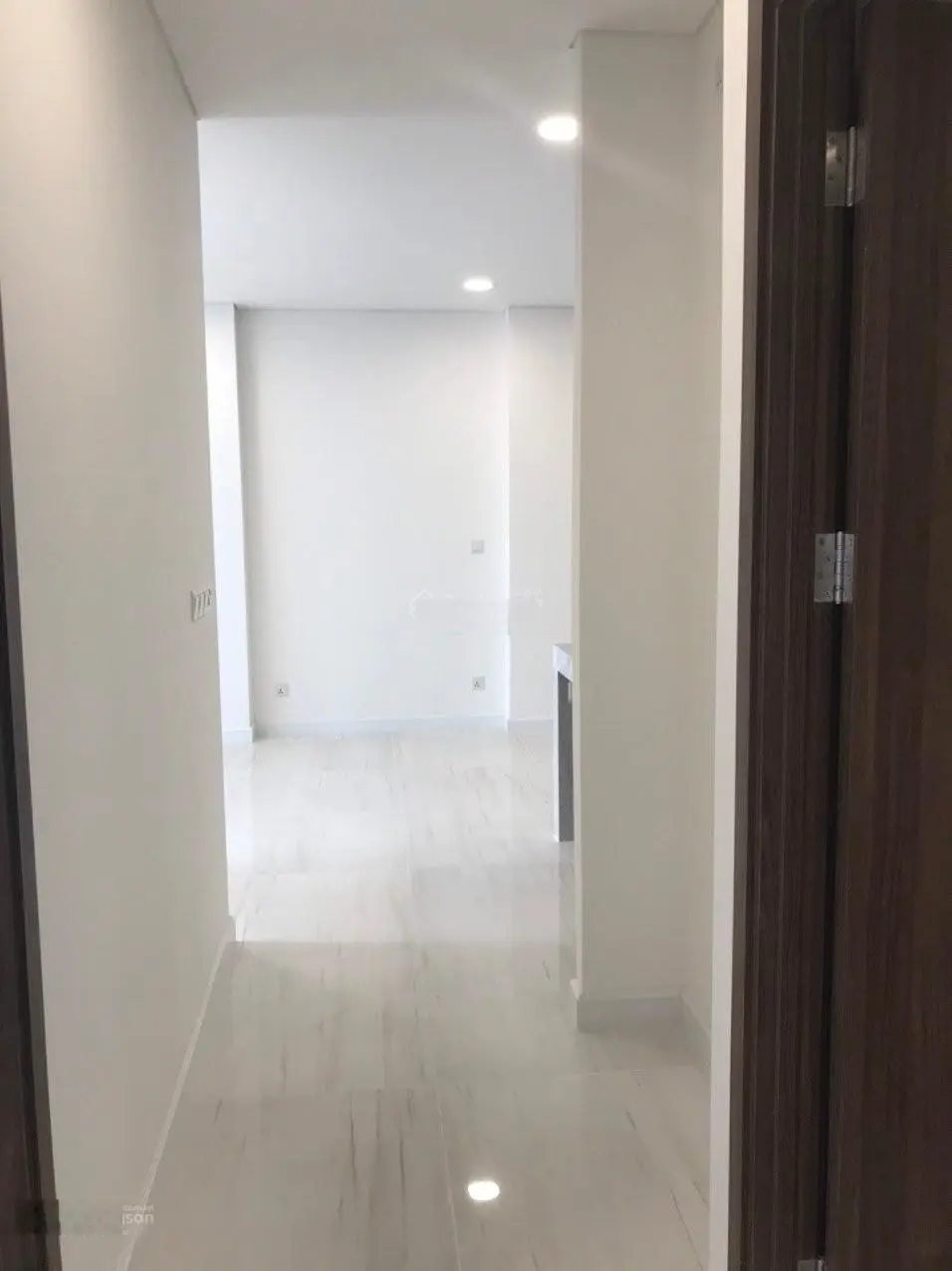 Bán căn hộ Kingdom 101, 2PN, 2WC, 72m2, nội thất, giá: 5 tỷ 3, LH 0908 435 ***
