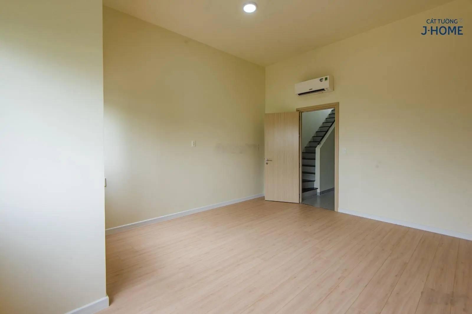 Tài chính cỡ 1,2 tỷ sở hữu căn nhà y hình luôn ạ. 76m2, SHR nhà trung tâm TP Thuận An
