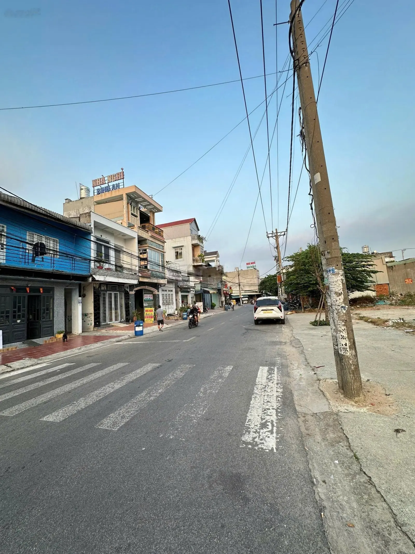 Bán gấp dãy trọ khu dân cư Vietsing, P. An Phú, TP Thuận An. 300m2, có 38 phòng, full thổ cư