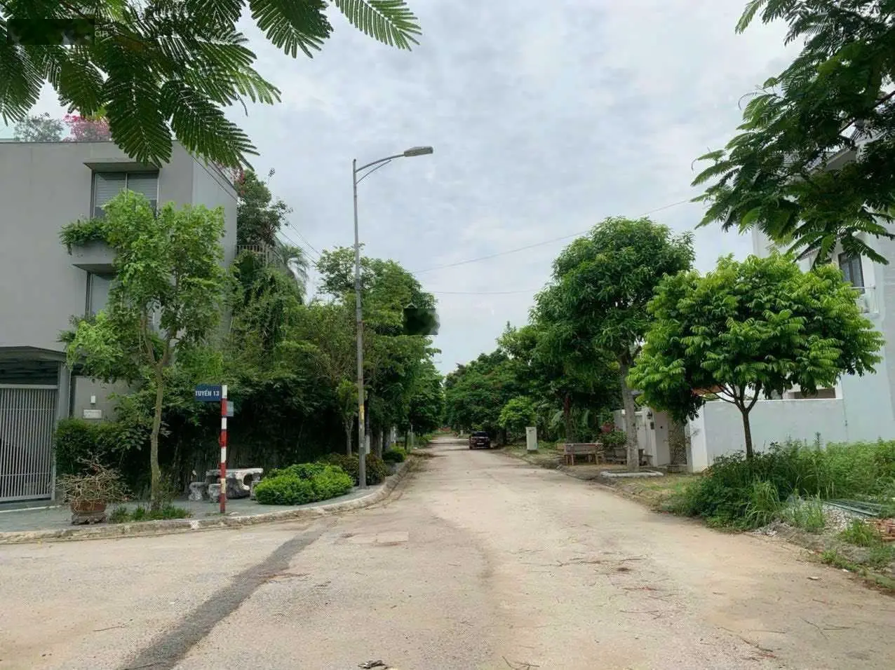 Cần chuyển nhượng lô đất 180m2 thuộc dự án khu biệt thự Mê Linh