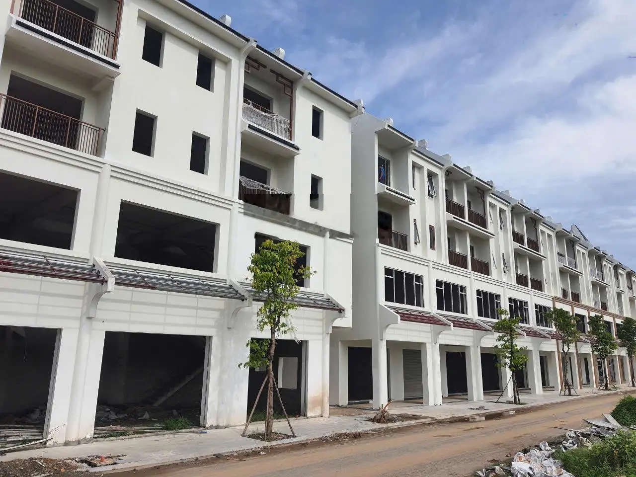 Bán nhanh Liền kề khu Bình Mình dự án Hinode Royal Park, diện tích 110m2 giá 21 tỷ. LH: 0966761190