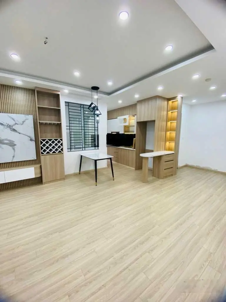 Chính chủ cần bán CHCC KĐT Thành phố Giao Lưu DT 80m2, 2PN, 2WC full nội thất giá 4 tỷ