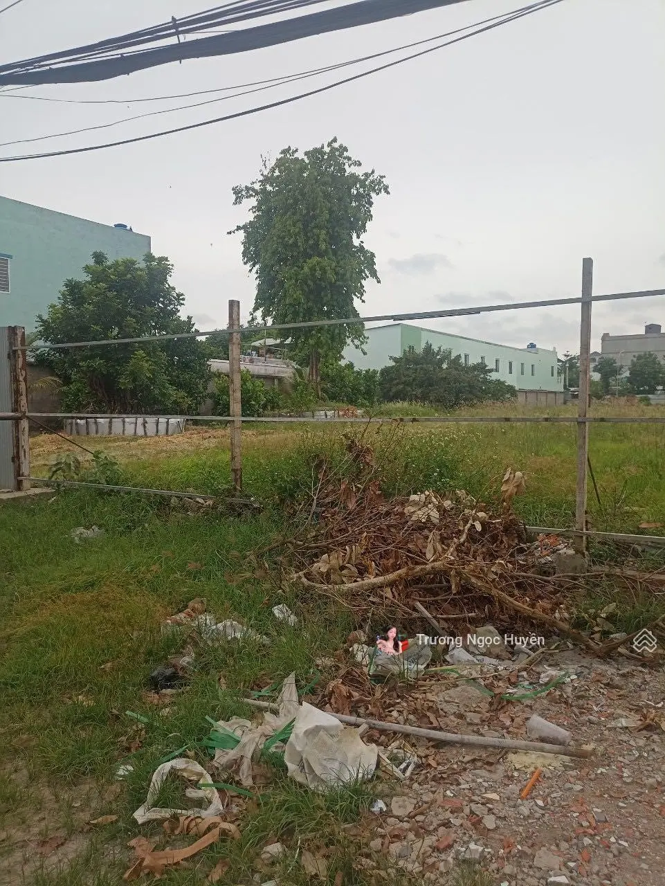 Bán lẹ lô đất Đ. Nguyễn Thái Học, gần Coopmart Cái Bè, Tiền Giang 120m2. SHR