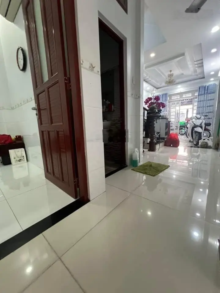 Bán nhà 5.9x16m, 4 tầng, đường 6m Trần Thái Tông, hẻm 42 đẹp xe tải tránh nhau, sổ hồng; 9.6 tỷ TL