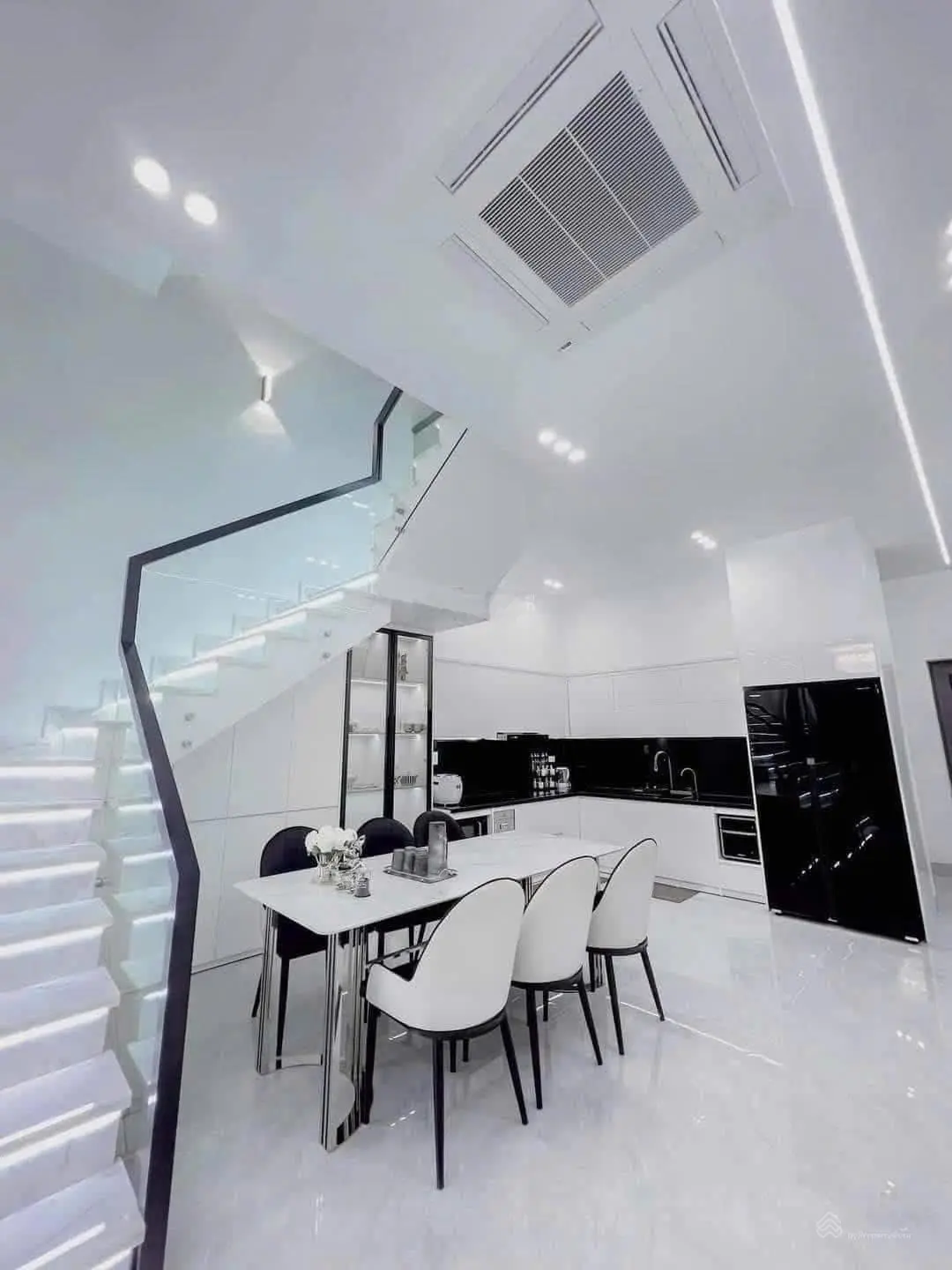 Bán nhà ở Đường Trần Hưng Đạo, Dĩ An, Bình Dương, 80m2, 980 triệu, 1T1L, SHR