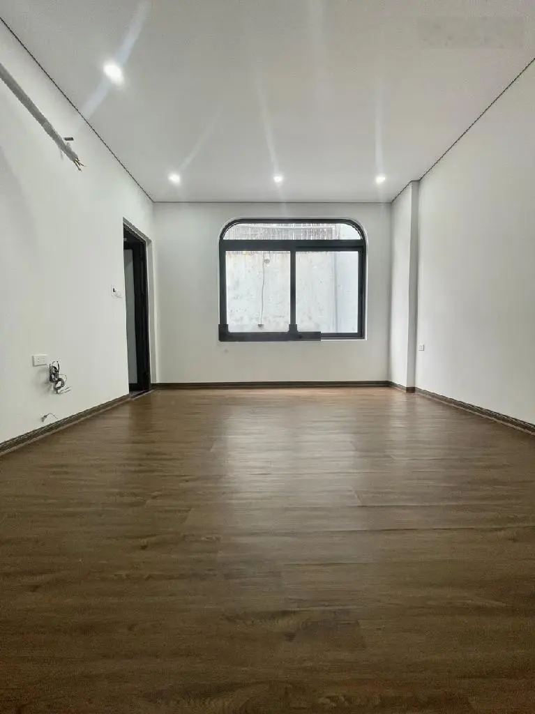Bán nhà 5 tầng mới, thoáng sáng đẹp 2 bên, ngõ kinh doanh, trung tâm quận Hai Bà Trưng, 7 tỷ