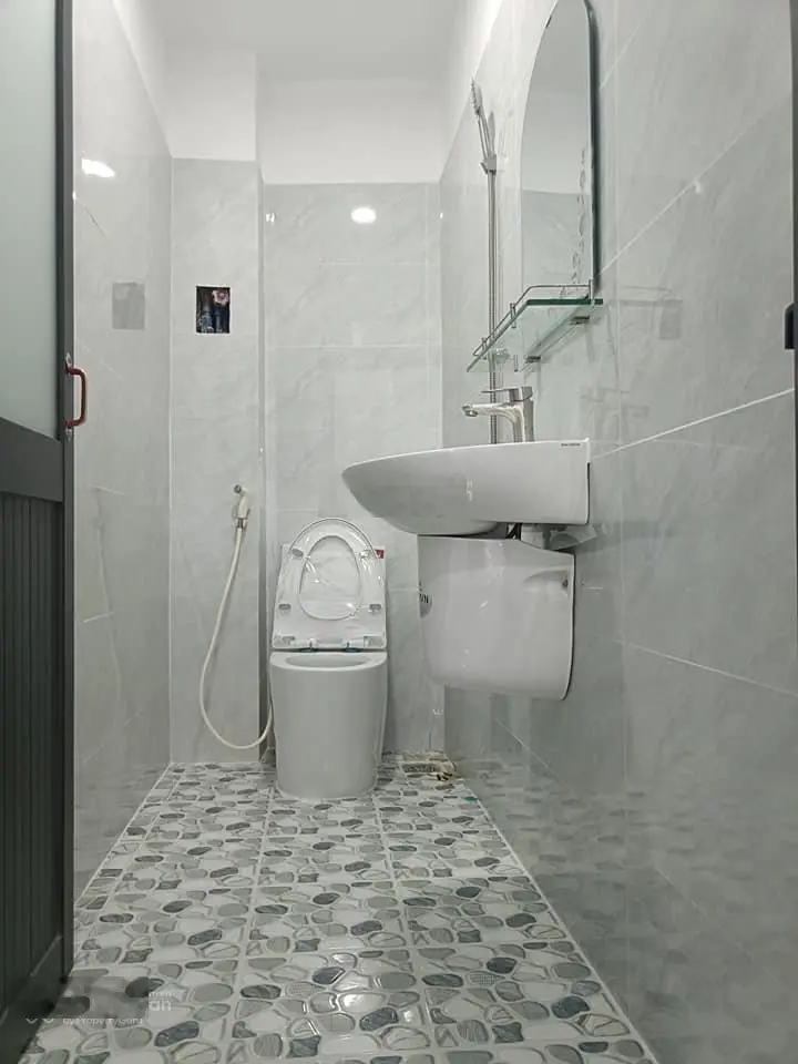 Nhà mới 100% (SHR) - 1 Lầu/2PN ngay Tỉnh Lộ 10, Bình Tân. Giá 2,4 tỷ/TL