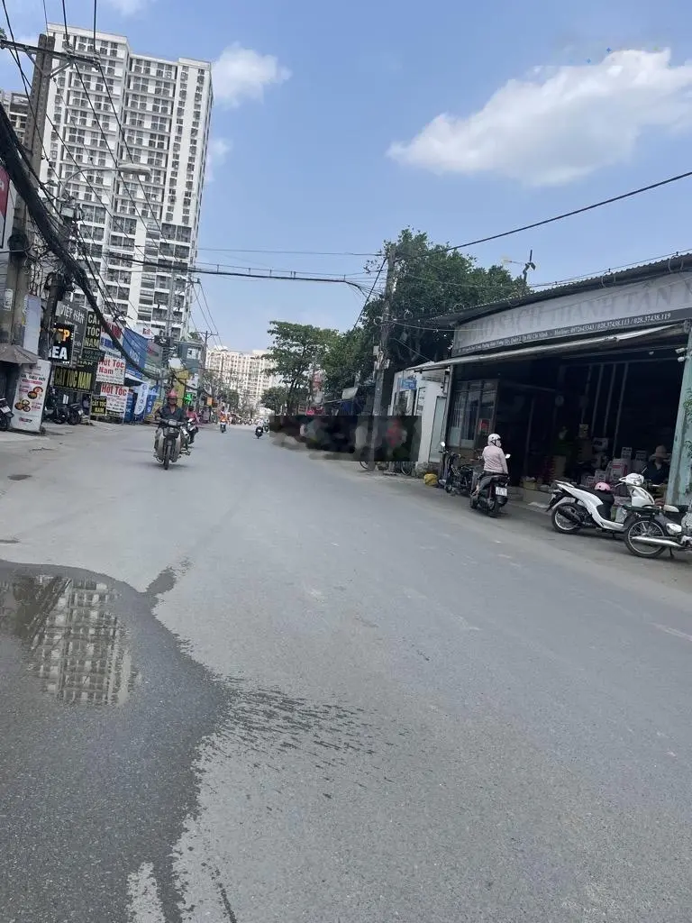 Nhà Nguyễn Duy Trinh Q2 - 100m2 ngang 4.25 dài 24m giá chỉ 6.7 tỷ