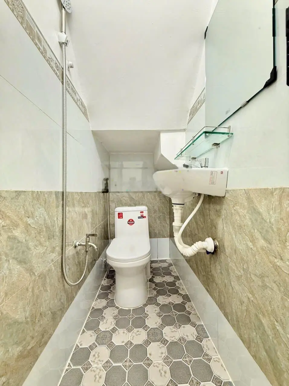 Nhà mới đẹp - 3.2x8m - full nội thất - hẻm rộng rãi thoáng mát