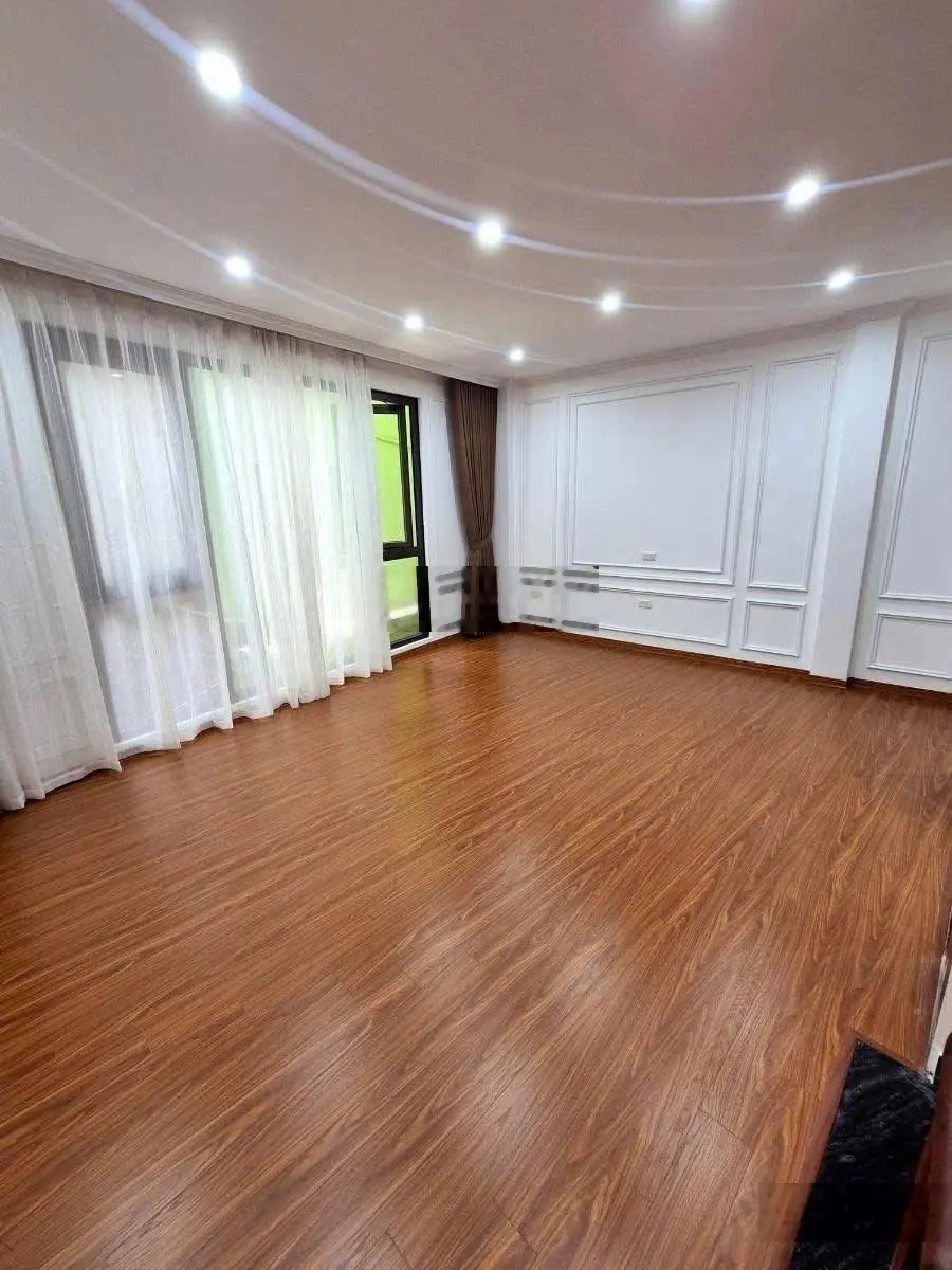 Đồng Cổ, Tây Hồ, Hà Nội - thang máy - 7 tầng - 10m ra phố - ô tô tránh - giá 11.5 tỷ