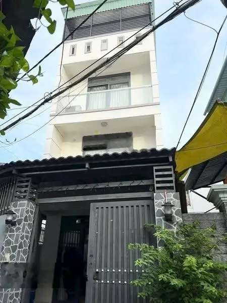 Chủ đang cần vốn gấp, bán căn này tại Đỗ Tấn Phong, P9, Q.Phú Nhuận. Giá 4.35 tỷ, 3 lầu.