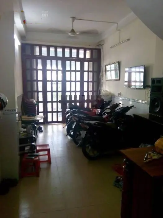Bán căn góc đường nội bộ khu dân cư Bông Sao. Đối diện công viên
