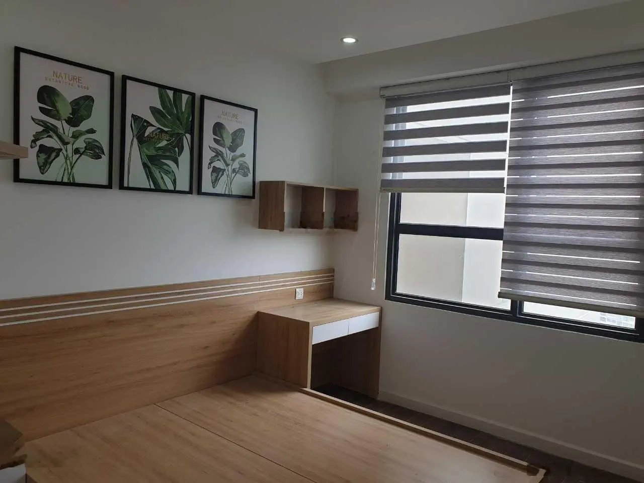 (View hồ). Bán 2PN 2WC 83m2 ban công ĐN Vinhomes D'Capitale Trần Duy Hưng - full đồ tòa C6 Vincom