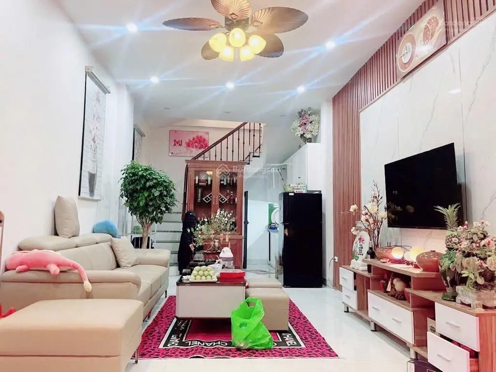 Hot hiếm! Bán Nhà Xuân Phương, Nam Từ Liêm, nội thất tiền tỷ, DT 36m2 5 tầng, trên 5 tỷ (có TL)