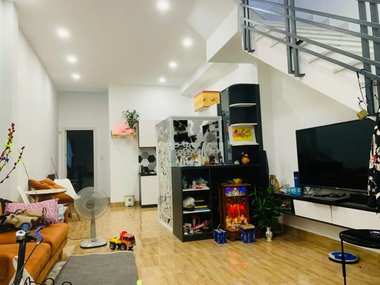 Bán nhà 1 trệt 2 mê đầy đủ nội thất thiết bị khu dân cư trong khu đô thị VCN Phước Hải Nha Trang